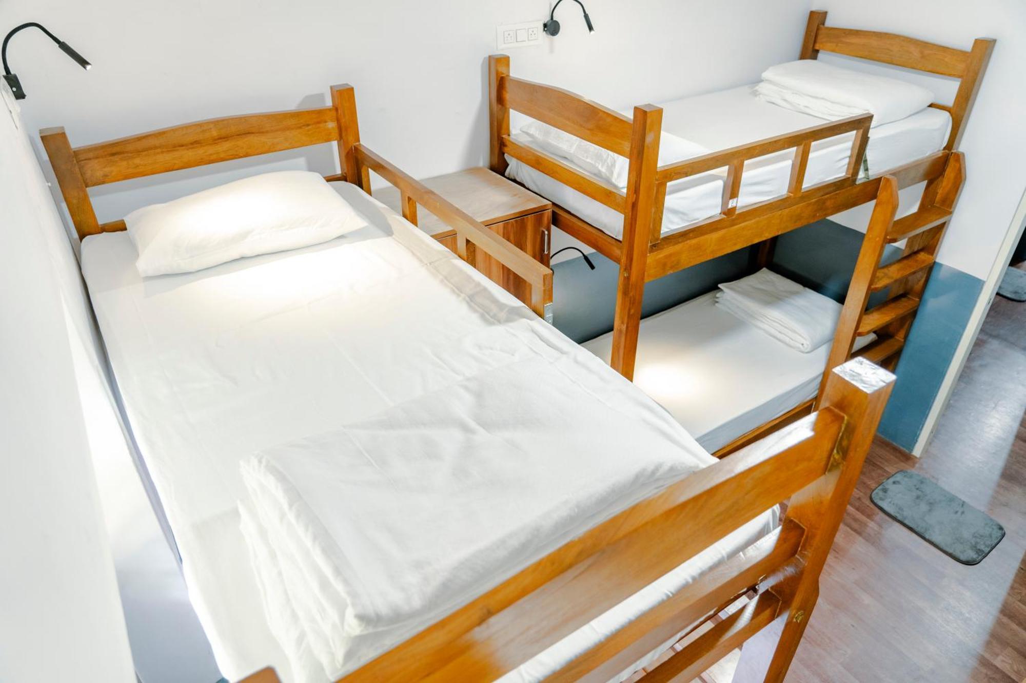 Hostel Leo Vishroam Mysore Exterior foto